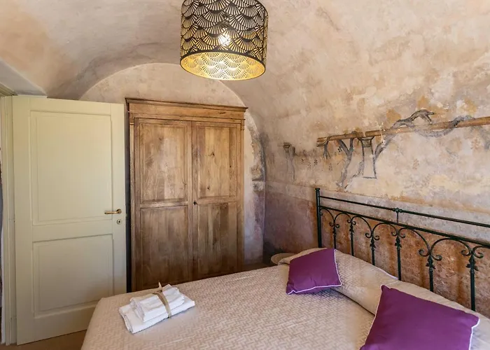 Dimora La Pinta '700 شقة